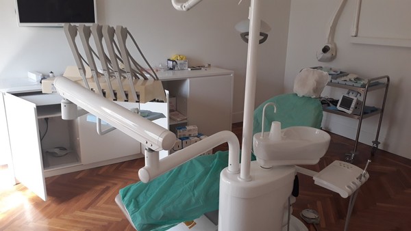 8#4926 Attrezzature per radiografie odontoiatriche e studio dentistico in vendita - foto 290
