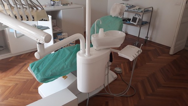 8#4926 Attrezzature per radiografie odontoiatriche e studio dentistico in vendita - foto 291