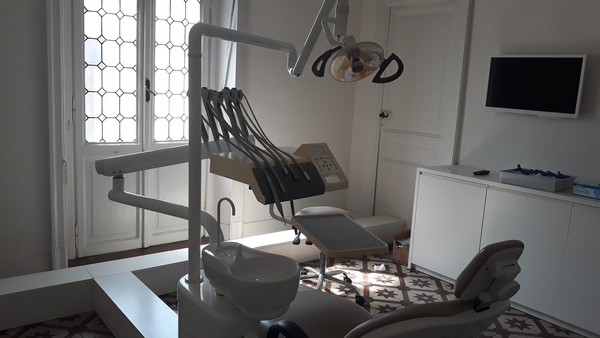 8#4926 Attrezzature per radiografie odontoiatriche e studio dentistico in vendita - foto 329