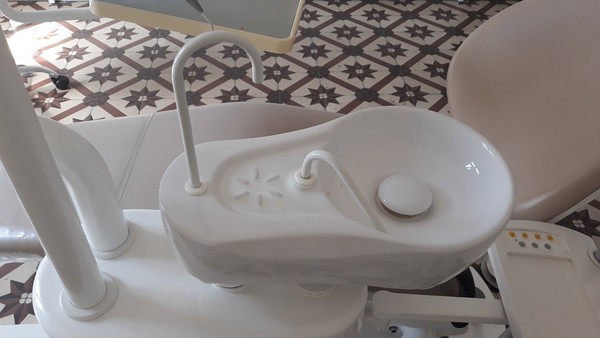 8#4926 Attrezzature per radiografie odontoiatriche e studio dentistico in vendita - foto 330