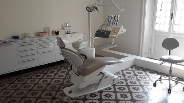 8#4926 Attrezzature per radiografie odontoiatriche e studio dentistico in vendita - foto 337