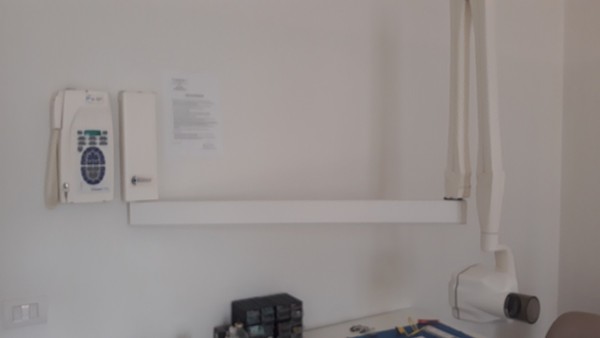 8#4926 Attrezzature per radiografie odontoiatriche e studio dentistico in vendita - foto 350