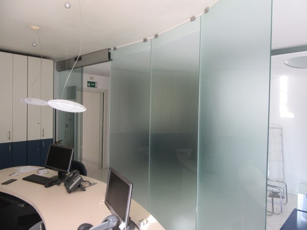 5#4927 Arredi e attrezzature per ufficio in vendita - foto 1