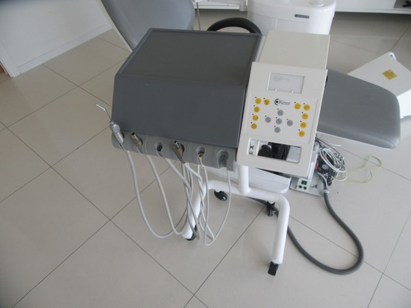 6#4927 Arredi e attrezzature per studio dentistico in vendita - foto 93