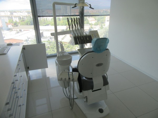 6#4927 Arredi e attrezzature per studio dentistico in vendita - foto 145
