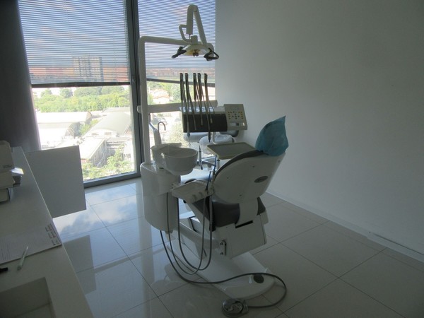 6#4927 Arredi e attrezzature per studio dentistico in vendita - foto 161