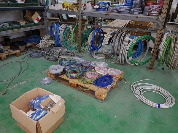 2#4939 Rimanenze e attrezzature per impianti elettrici in vendita - foto 1