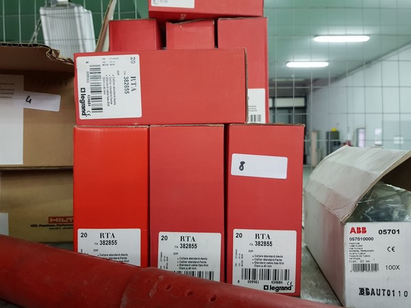 2#4939 Rimanenze e attrezzature per impianti elettrici in vendita - foto 20