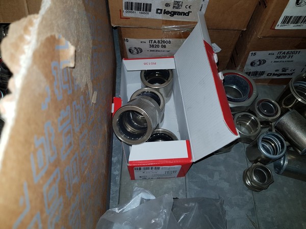 2#4939 Rimanenze e attrezzature per impianti elettrici in vendita - foto 35