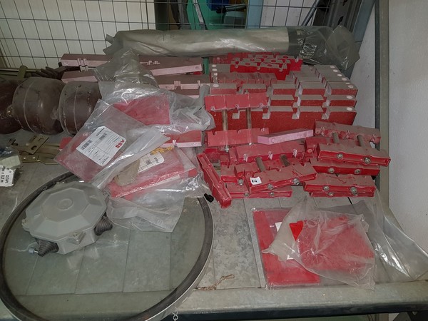 2#4939 Rimanenze e attrezzature per impianti elettrici in vendita - foto 64
