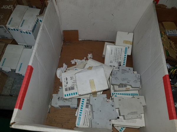 2#4939 Rimanenze e attrezzature per impianti elettrici in vendita - foto 137