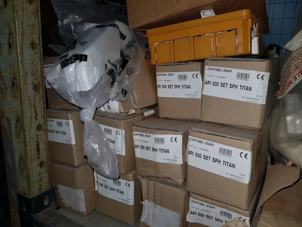 2#4939 Rimanenze e attrezzature per impianti elettrici in vendita - foto 244