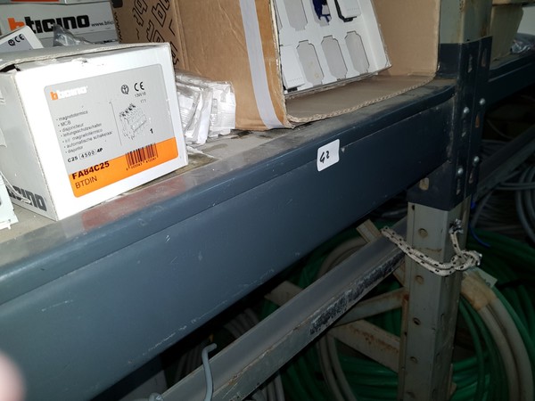 2#4939 Rimanenze e attrezzature per impianti elettrici in vendita - foto 246