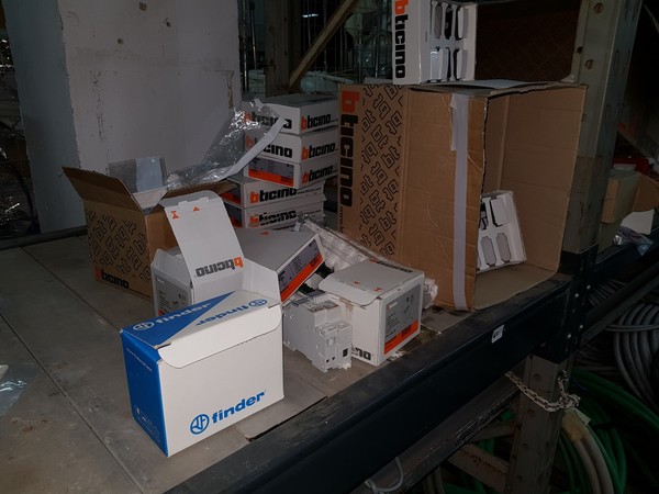 2#4939 Rimanenze e attrezzature per impianti elettrici in vendita - foto 247