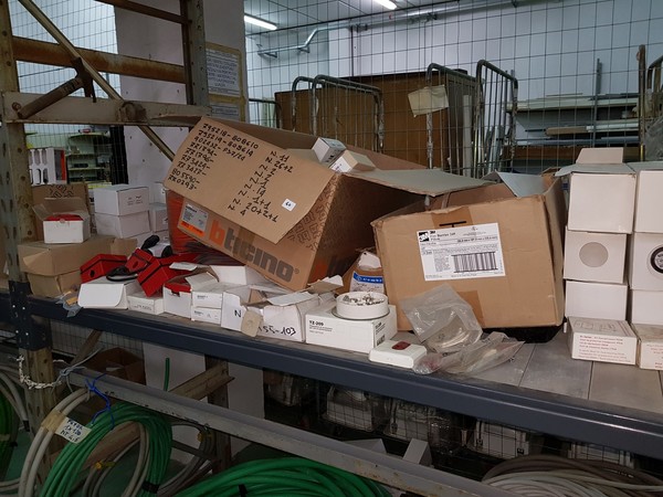 2#4939 Rimanenze e attrezzature per impianti elettrici in vendita - foto 249