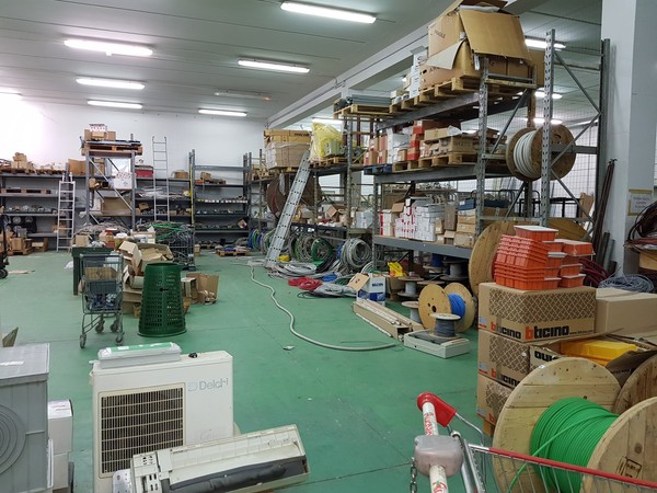 2#4939 Rimanenze e attrezzature per impianti elettrici in vendita - foto 266