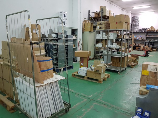 2#4939 Rimanenze e attrezzature per impianti elettrici in vendita - foto 270