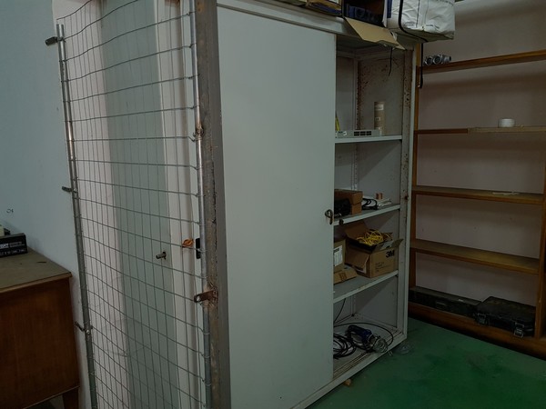 3#4939 Attrezzatura elettrica e arredi ufficio in vendita - foto 31