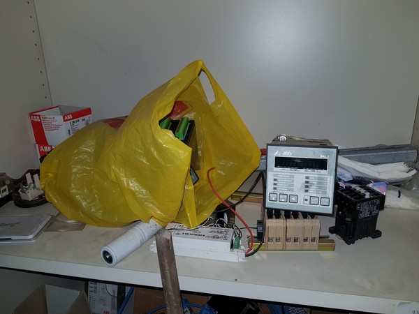 3#4939 Attrezzatura elettrica e arredi ufficio in vendita - foto 67