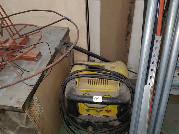3#4939 Attrezzatura elettrica e arredi ufficio in vendita - foto 173