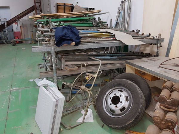 3#4939 Attrezzatura elettrica e arredi ufficio in vendita - foto 175