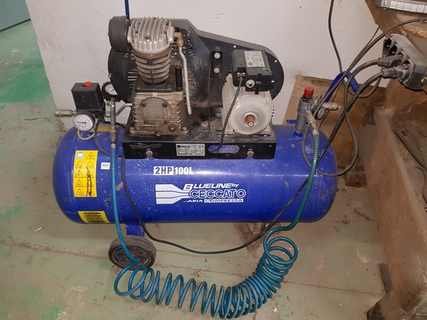 3#4939 Attrezzatura elettrica e arredi ufficio in vendita - foto 225