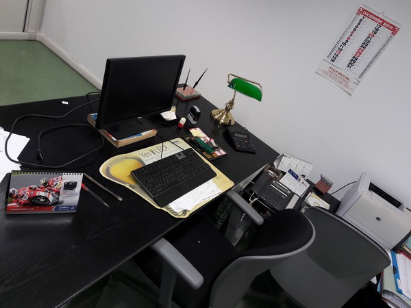 3#4939 Attrezzatura elettrica e arredi ufficio in vendita - foto 244