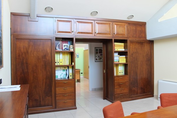 2#4941 Arredi e attrezzatura da ufficio in vendita - foto 1