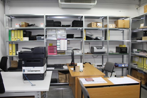 4#4941 Taglierina Elba e scaffalatura di metallo in vendita - foto 4