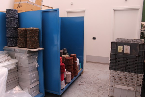 5#4941 Scaffalatura e cassoni in vendita - foto 7