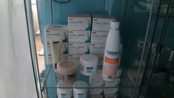 1#4943 Attrezzature centro estetico in vendita - foto 80