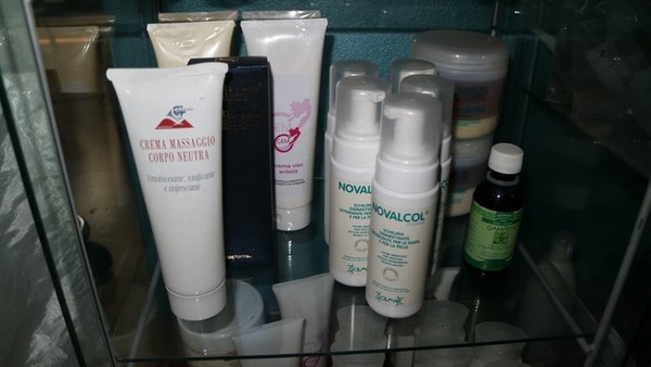 1#4943 Attrezzature centro estetico in vendita - foto 87