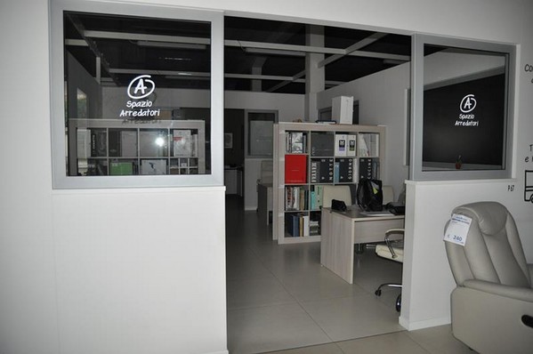 1#4944 Arredamento per interni e per ufficio in vendita - foto 134
