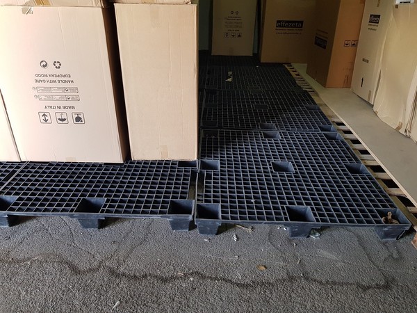 2#49444 Arredi per interni imballati in vendita - foto 7