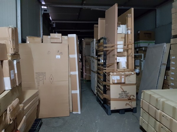 2#49444 Arredi per interni imballati in vendita - foto 16