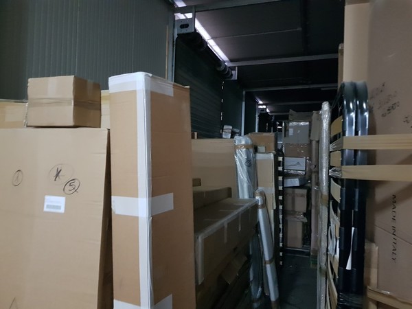 2#49444 Arredi per interni imballati in vendita - foto 19