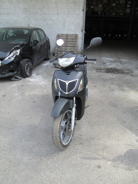 1#4946 Autovettura Mercedes e motocicli Honda in vendita - foto 4