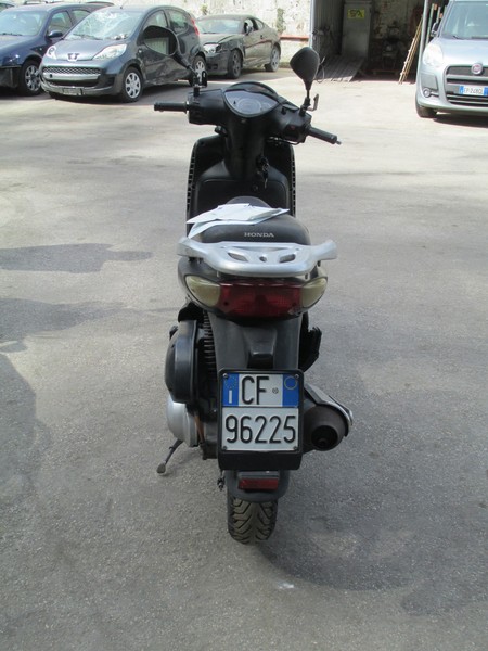 1#4946 Autovettura Mercedes e motocicli Honda in vendita - foto 5