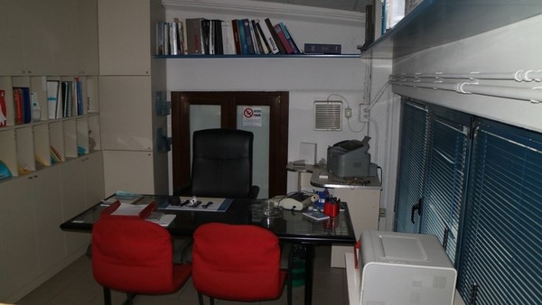 2#4950 Arredi e mobili da ufficio in vendita - foto 9