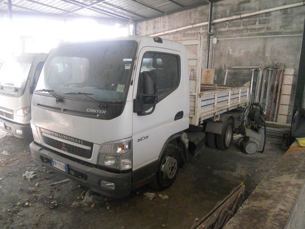 8#4956 Autocarro Mitsubishi Canter in vendita - foto 2
