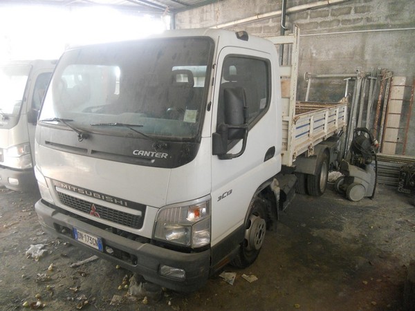 8#4956 Autocarro Mitsubishi Canter in vendita - foto 4