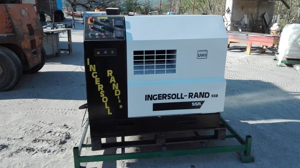 7#4961 Compressore a vite Ingersoll-Rand U003 in vendita - foto 1