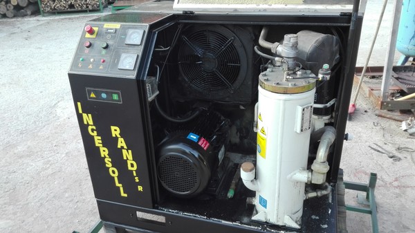 7#4961 Compressore a vite Ingersoll-Rand U003 in vendita - foto 3