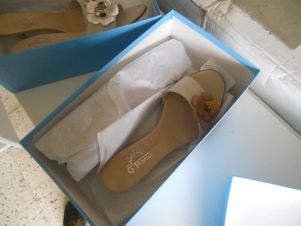15#4962 Scarpe e scaffalatura in vendita - foto 3