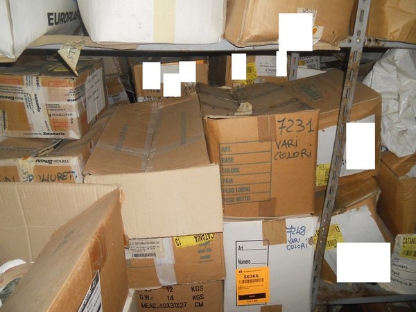 15#4962 Scarpe e scaffalatura in vendita - foto 11