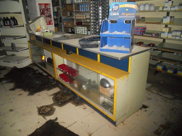 1#4963 Ricambi per autovetture in vendita - foto 1