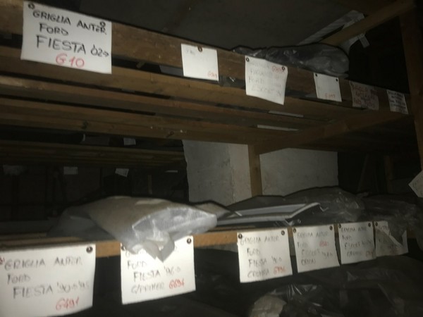 1#4963 Ricambi per autovetture in vendita - foto 477