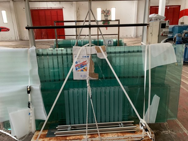 1#4966 Arredamento per ufficio e materiale edile vario in vendita - foto 3