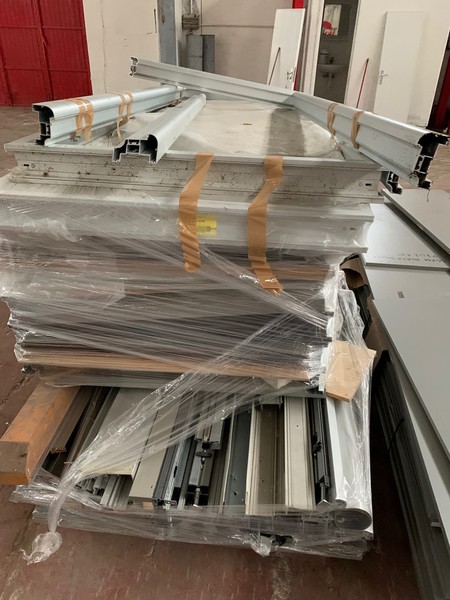 1#4966 Arredamento per ufficio e materiale edile vario in vendita - foto 21
