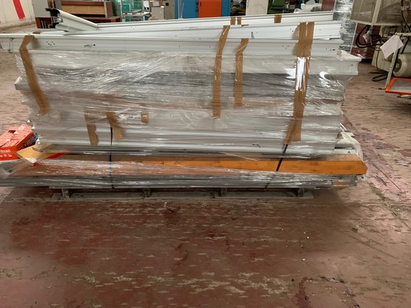 1#4966 Arredamento per ufficio e materiale edile vario in vendita - foto 22